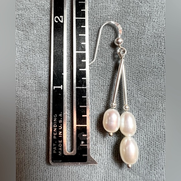 Freshwater Pearl and Sterling Silver earrings - Picture 6 of 6